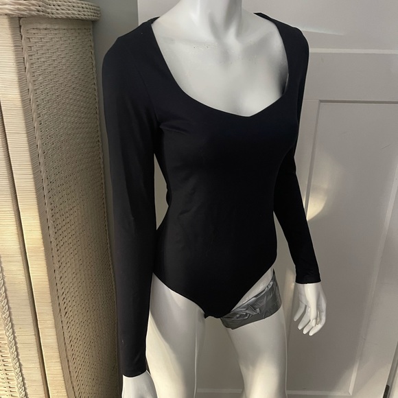 Abercrombie & Fitch Long Sleeve Bodysuit - Picture 2 of 6